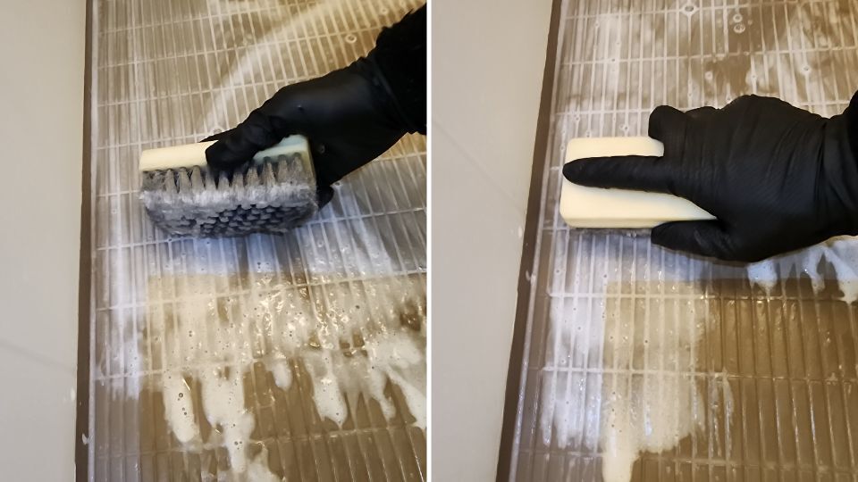 浴室床の白い汚れ